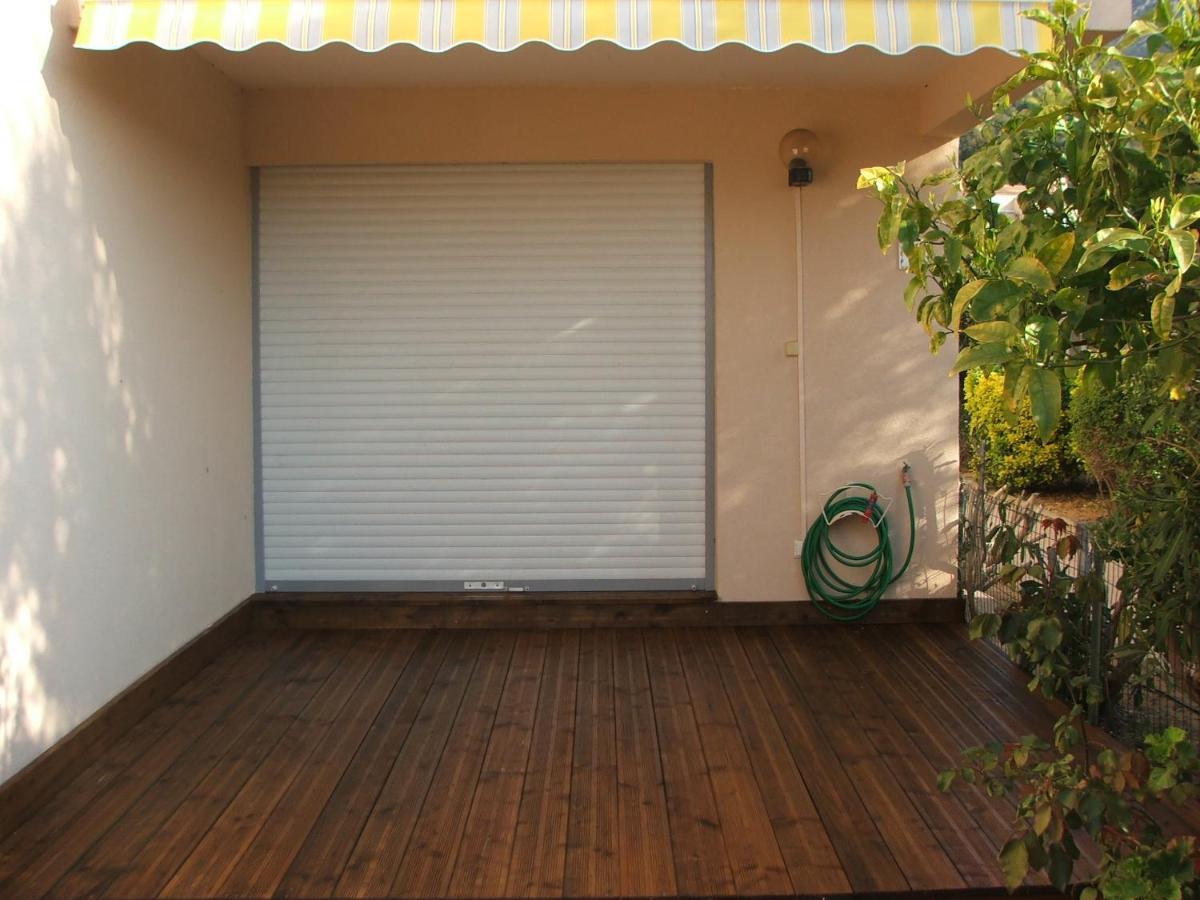 Au Coin De L'Olivier Apartment Le Lavandou Exterior photo